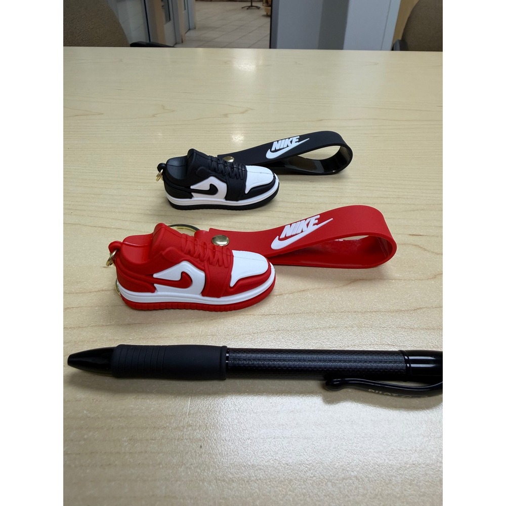 Nike Sneaker Keychain Set 2pc 3D Mini Shoe Wristlet Black Red White Accessory - Picture 2 of 3